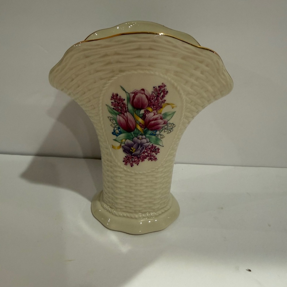 Lenox Springtime Bouquet Ivory China Basketweave Floral Fan Vase Gold Trim USA - Picture 3 of 9